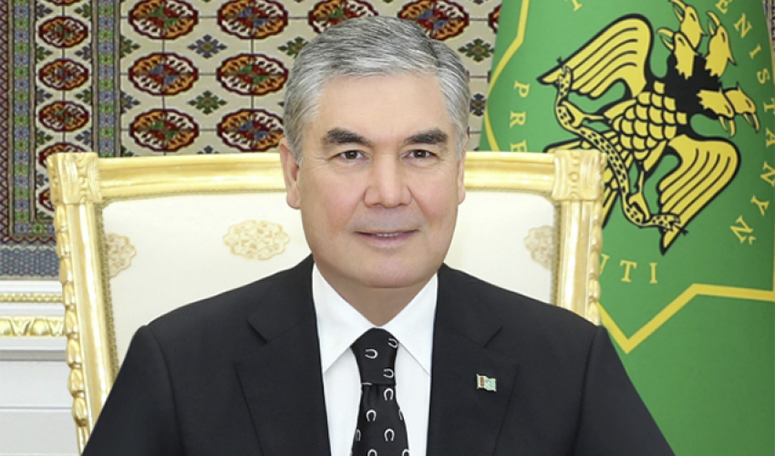 Qurbanqulu Berdiməhəmmədov Azərbaycana gəlib