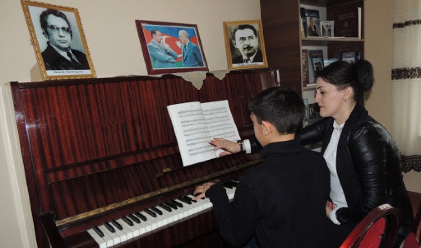 
Musiqi məktəblərinə işə qəbul üzrə xüsusi müsabiqə elan olunub