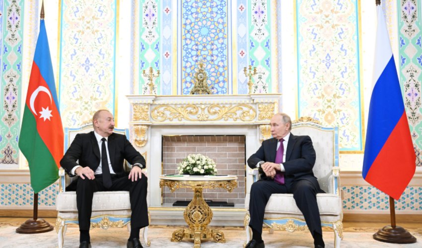 İlham Əliyev və Vladimir Putin Düşənbədə danışıqlar aparıblar İlham Əliyev və Vladimir Putin Düşənbədə danışıqlar aparıblar