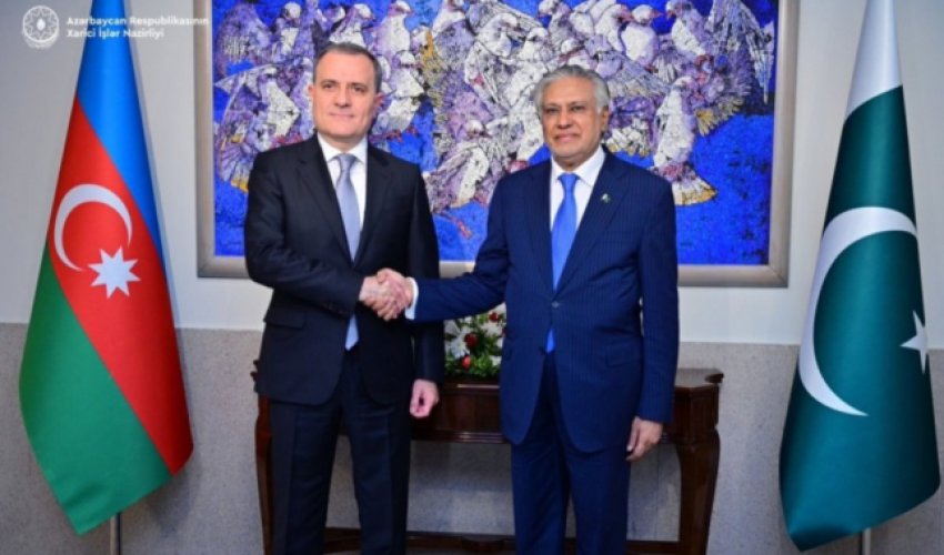 Azərbaycan və Pakistan XİN başçıları Yaxın Şərqdəki vəziyyəti müzakirə edib Azərbaycan və Pakistan XİN başçıları Yaxın Şərqdəki vəziyyəti müzakirə edib
