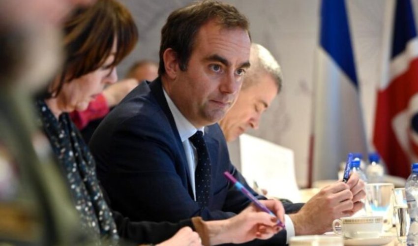 France forms new government