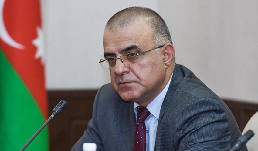 Deputat Elçin Mirzəbəyli partiya üzvlüyündən xaric edilib Deputat Elçin Mirzəbəyli partiya üzvlüyündən xaric edilib