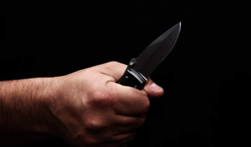 В Азербайджане мужчина зарезал жену В Азербайджане мужчина зарезал жену