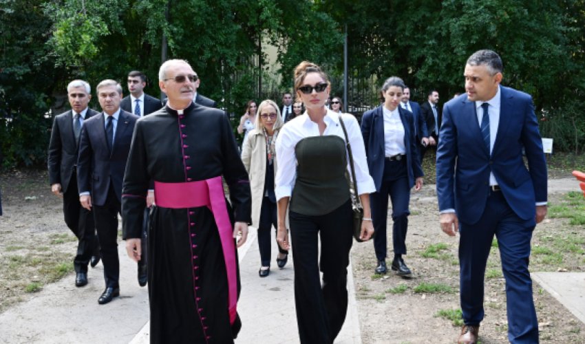 Mehriban Aliyeva pays official visit to Vatican Mehriban Aliyeva pays official visit to Vatican
