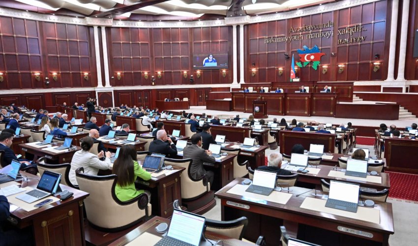 Milli Məclisin növbəti iclası başlayıb