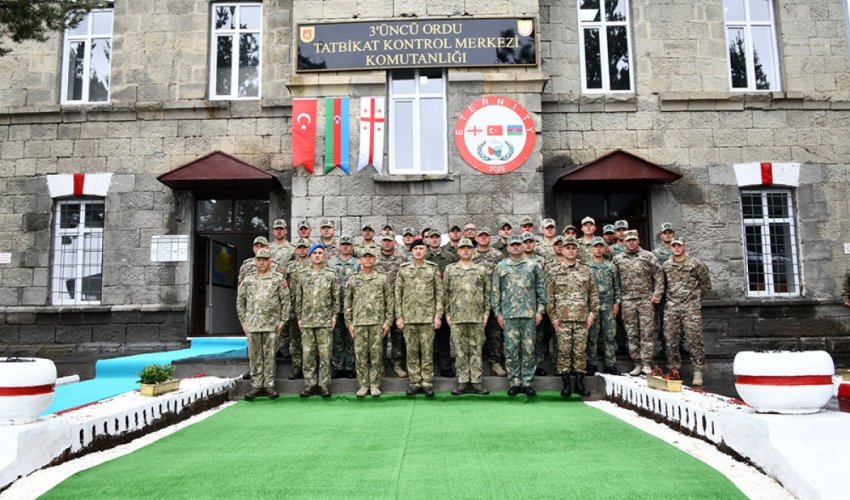 Военные Азербайджана на учениях в Турции Военные Азербайджана на учениях в Турции