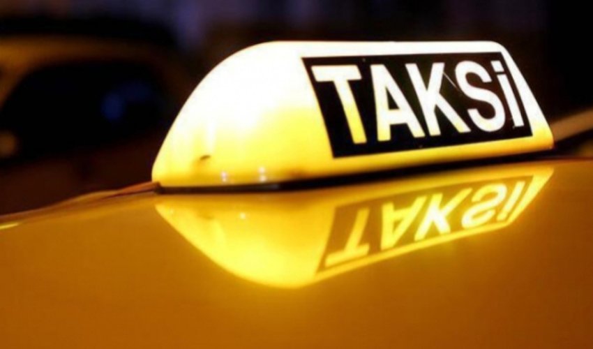 Taksilərlə bağlı yeni qərar bu tarixdən qüvvəyə minəcək Taksilərlə bağlı yeni qərar bu tarixdən qüvvəyə minəcək