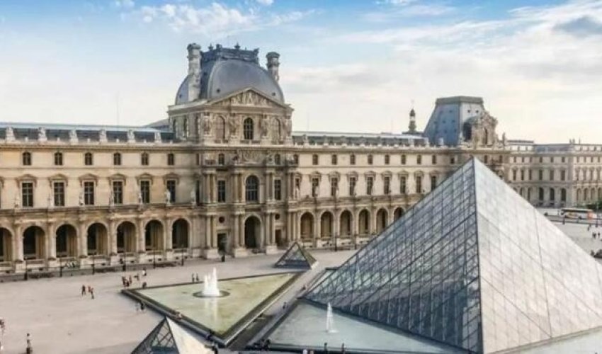 Luvrdan Napoleon və imperatriçanın zinət əşyaları oğurlanıb