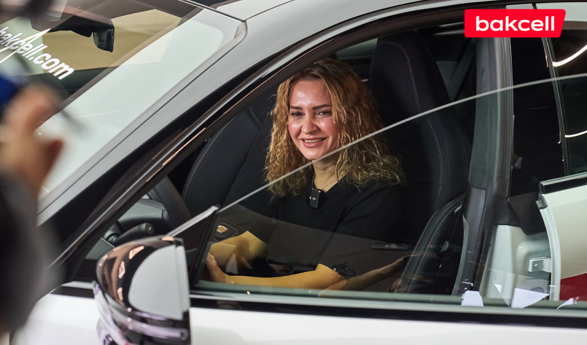 Excitement at its peak – the 2nd of 14 cars has been won! Excitement at its peak – the 2nd of 14 cars has been won!