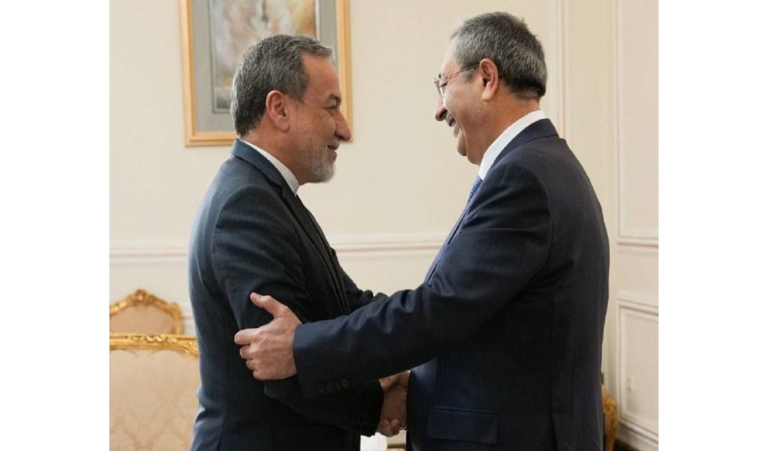 Xələf Xələfov Tehranda Abbas Araqçi ilə görüşüb