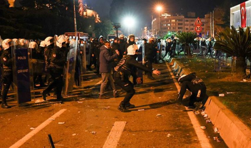 Суд оправдал участников протестов в Стамбуле Суд оправдал участников протестов в Стамбуле