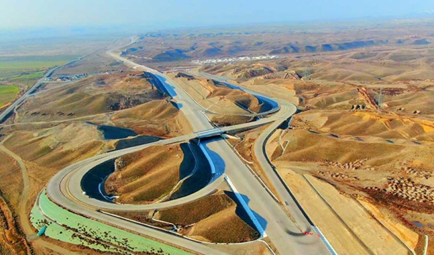 Azərbaycan Ermənistan üçün tranzit yolunu açdı, Paşinyan isə Türkiyəyə çıxış təklif edir Azərbaycan Ermənistan üçün tranzit yolunu açdı, Paşinyan isə Türkiyəyə çıxış təklif edir