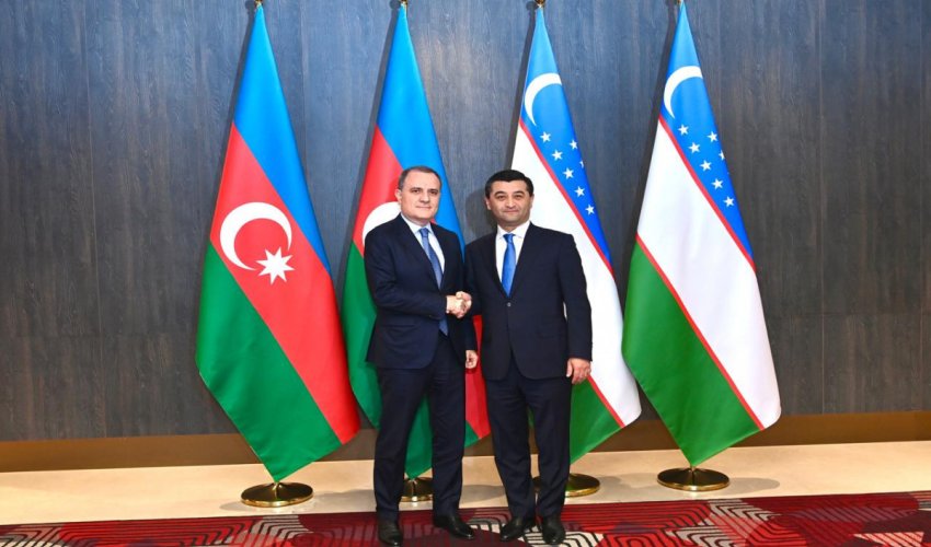 Azərbaycan və Özbəkistan XİN rəhbərləri Səmərqənddə görüşüb