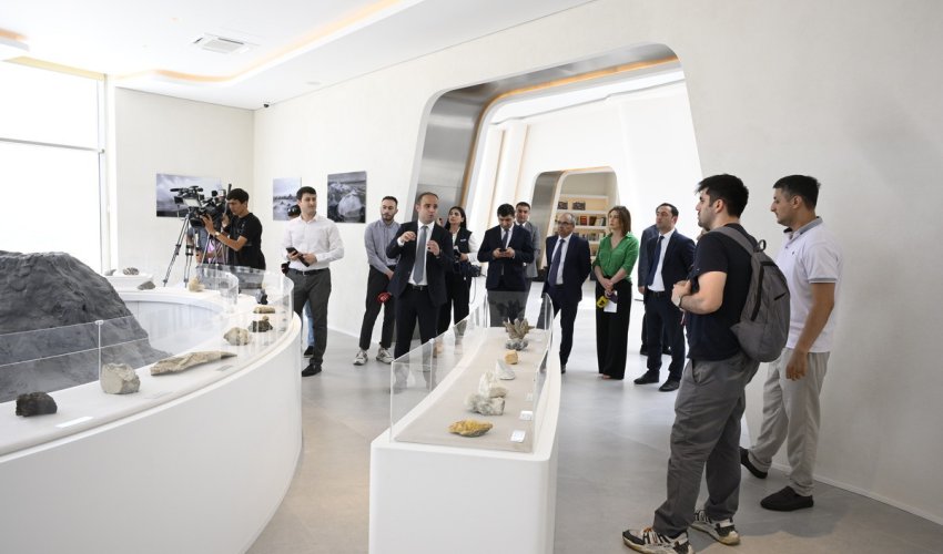 DTA tabeliyindəki qoruq və müəssisələrdəki yeniliklər təqdim olunub
 
DTA tabeliyindəki qoruq və müəssisələrdəki yeniliklər təqdim olunub