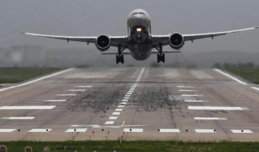 Российский военный самолет приземлился в Венесуэле Российский военный самолет приземлился в Венесуэле