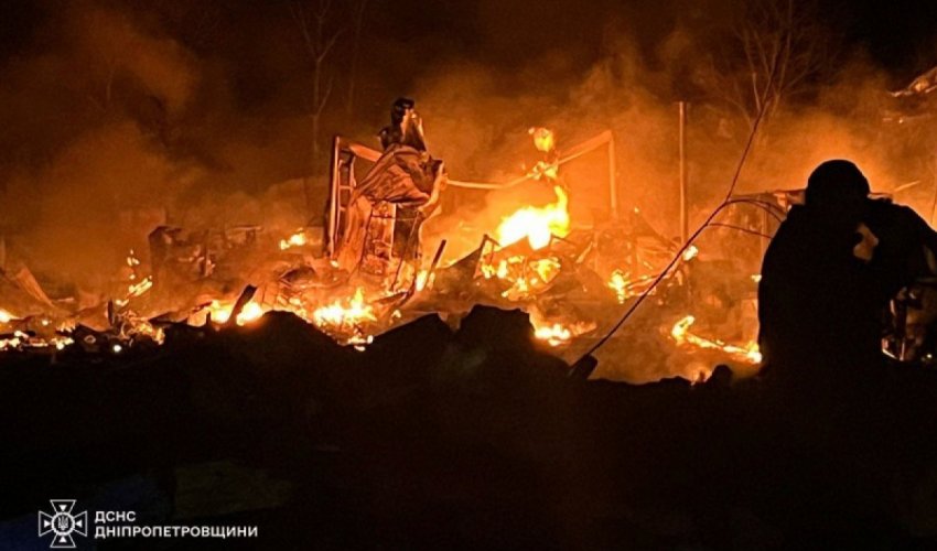 Россияне ударили по Днепропетровской области: есть погибшие и раненые Россияне ударили по Днепропетровской области: есть погибшие и раненые