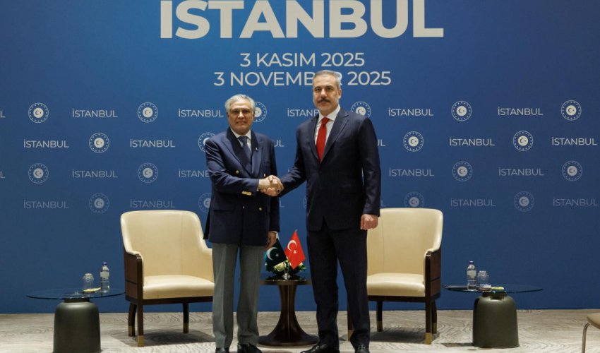 Türkiyə və Pakistan XİN başçıları görüşüb