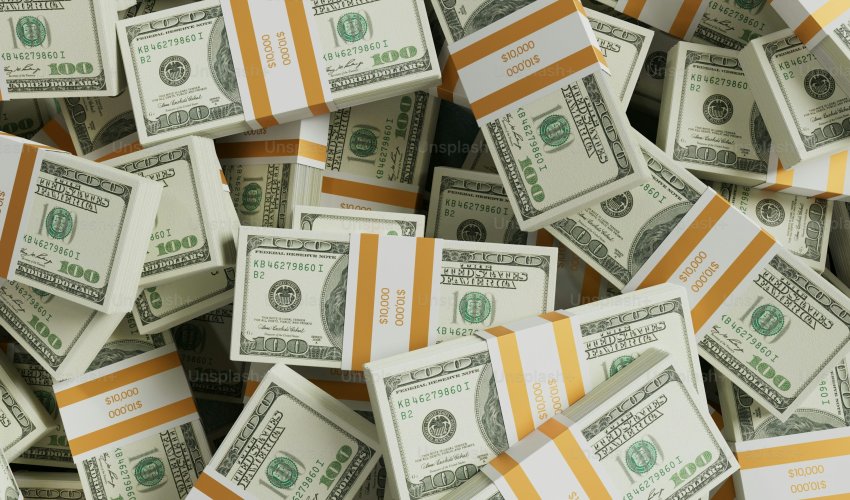 Стратегические валютные резервы Азербайджана в 17 раз превышают внешний долг