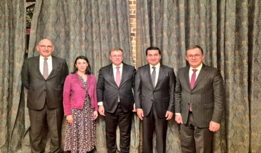 В Баку состоялись переговоры между азербайджанскими и французскими дипломатами