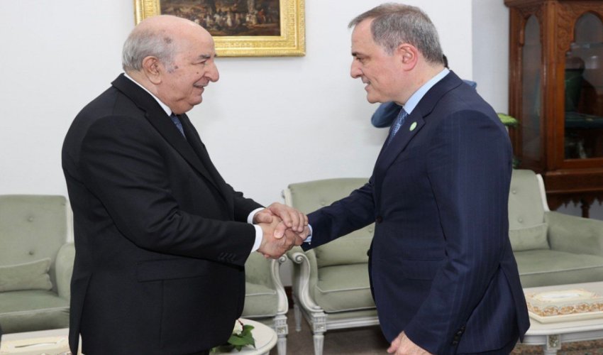 Президент Алжира принял главу МИД Азербайджана