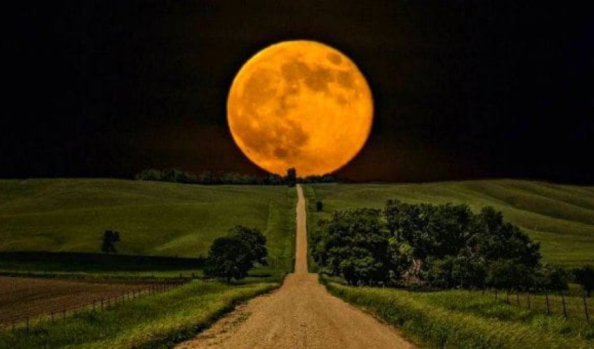 Сегодня ночью можно будет наблюдать редкое Суперлуние