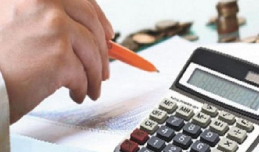 Limit for cashless transactions raised from 200,000 to 400,000 manats — tax official