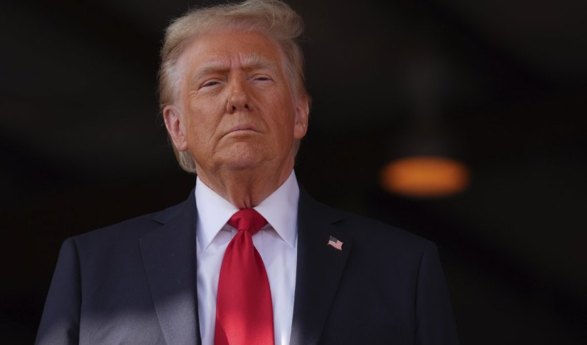 Трамп продлил режим ЧП по Ирану