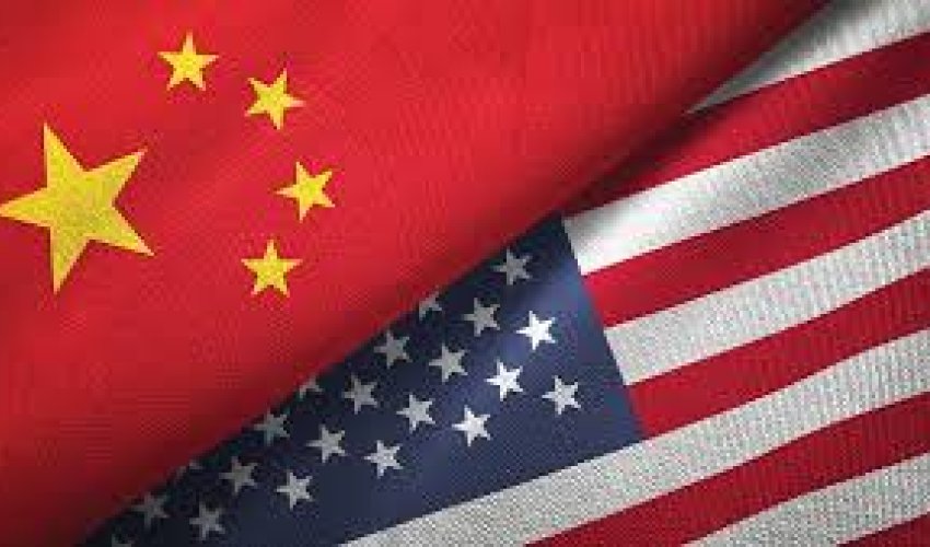 Tramp Çin mallarına qarşı artırılmış rüsumların tətbiqini bir il təxirə salıb