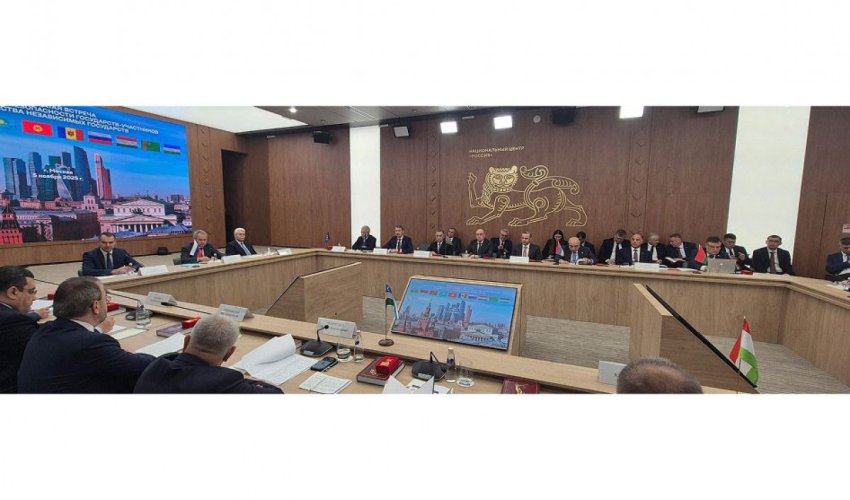 Ramil Usubov Moskvada Sergey Şoyqu ilə görüşüb