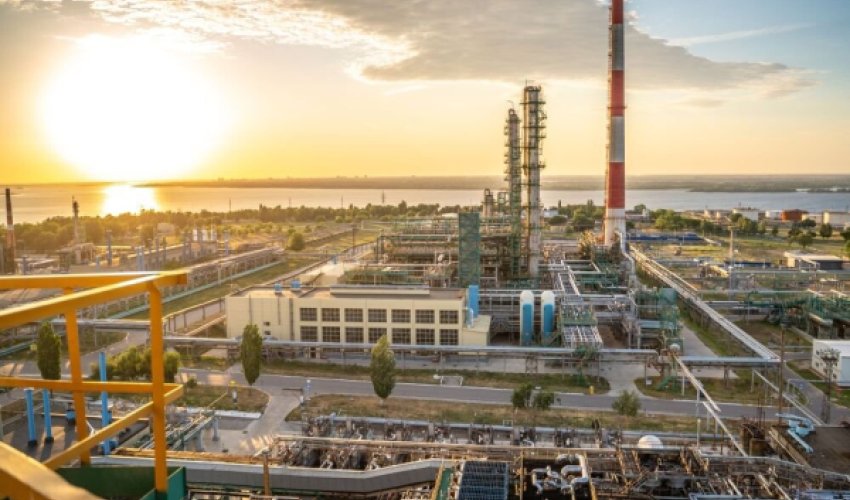 Саратовский нефтезавод снова под ударом украинцев