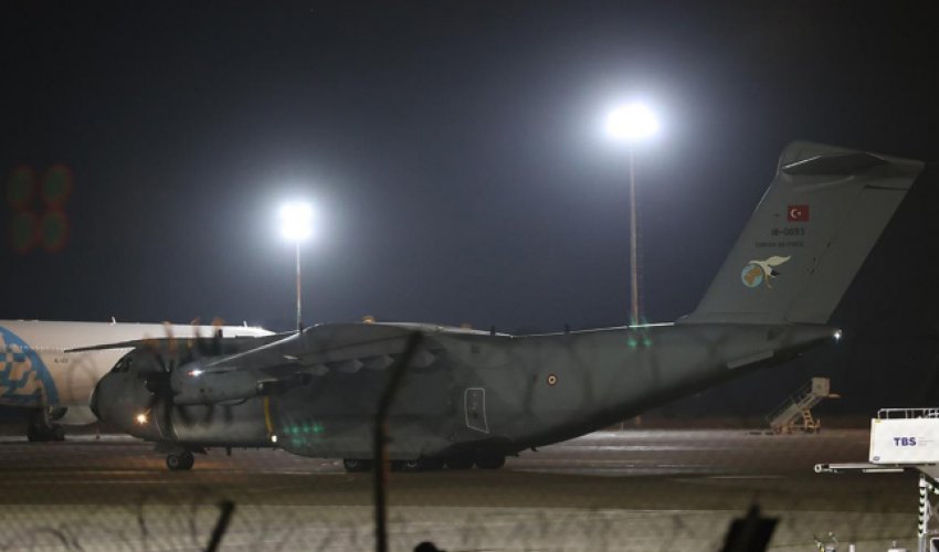 Türkiyə hərbçilərinin cənazələri olan təyyarə Tbilisidən Ankaraya çatıb - Yenilənib