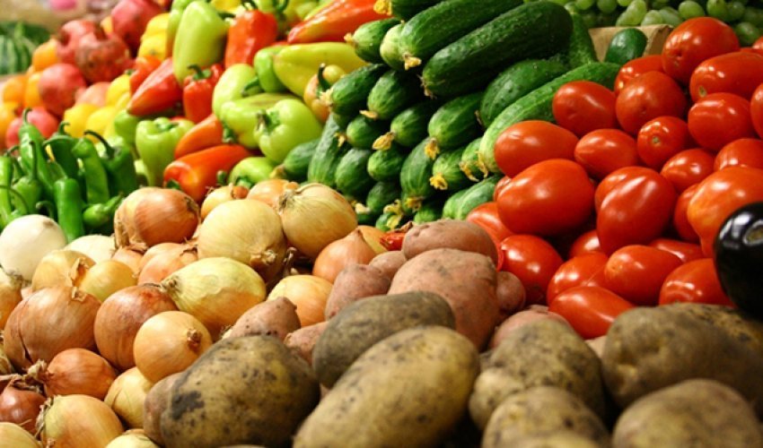 Oktyabrda bahalaşan və ucuzlaşan məhsulların siyahısı açıqlanıb