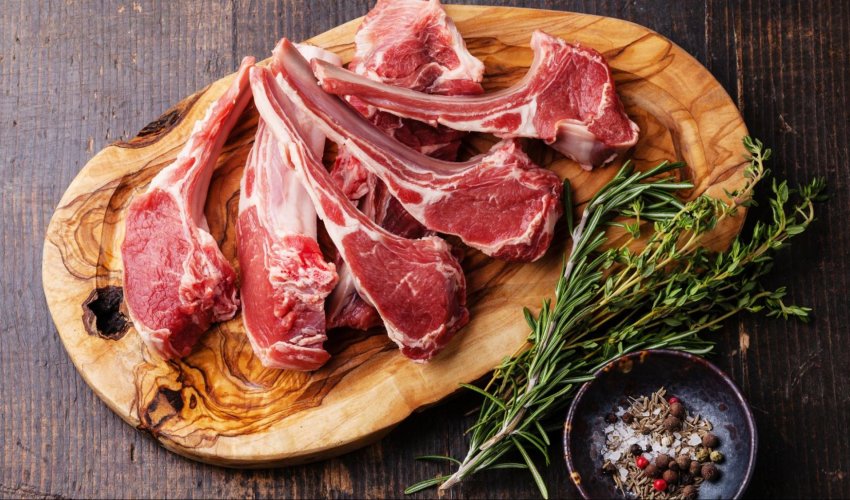 В Баку накрыли мясной цех с некачественной продукцией