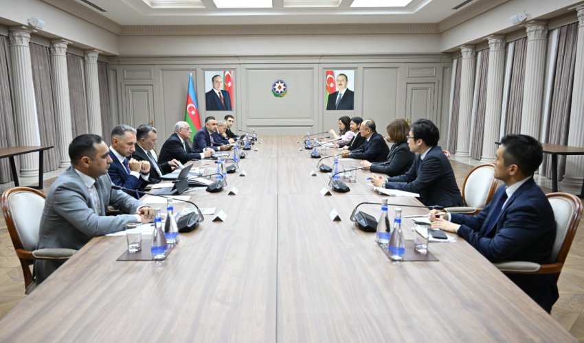 Əli Əsədov AİB prezidenti ilə görüşüb