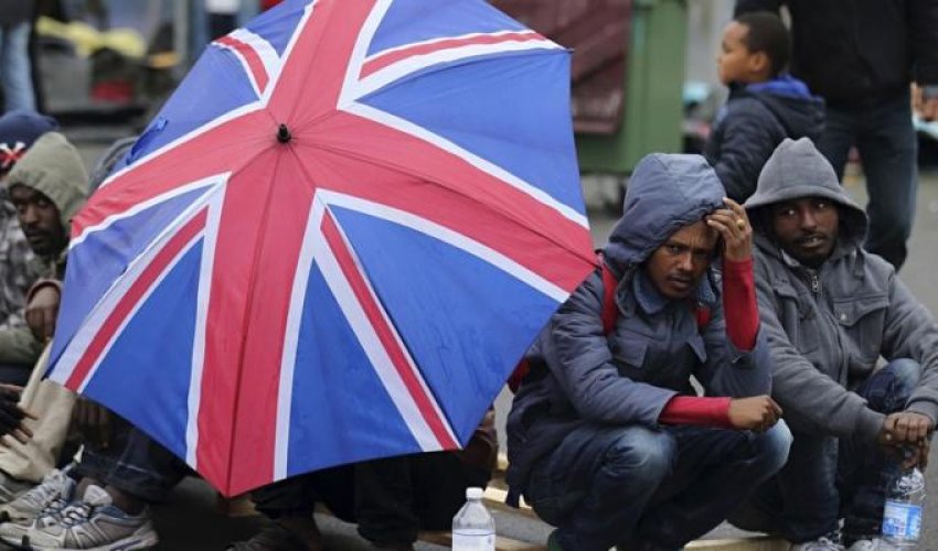 Böyük Britaniyada qanunsuz miqrantların daimi qalma qaydaları sərtləşdirilir