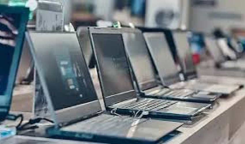 Azərbaycanda notbuk istehsalı 16 dəfəyə yaxın artıb