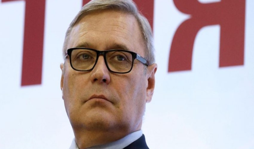 Rusiyanın keçmiş baş naziri terrorçular və ekstremistlər siyahısına daxil edilib