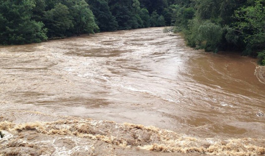 Filippində iki tayfun nəticəsində 300-ə yaxın adam ölüb