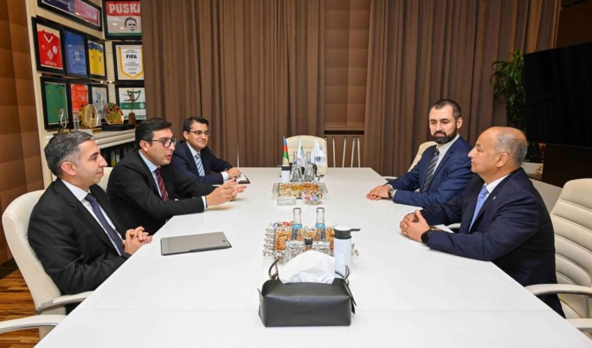 Фарид Гаибов принял президента Международной федерации водных видов спорта