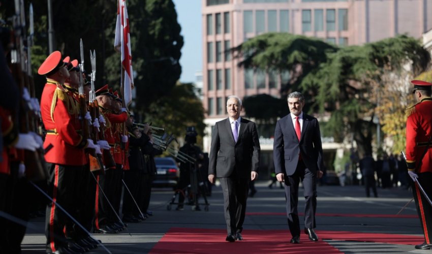 
Gürcüstan və Ermənistan prezidentləri Tbilisidə görüşüb