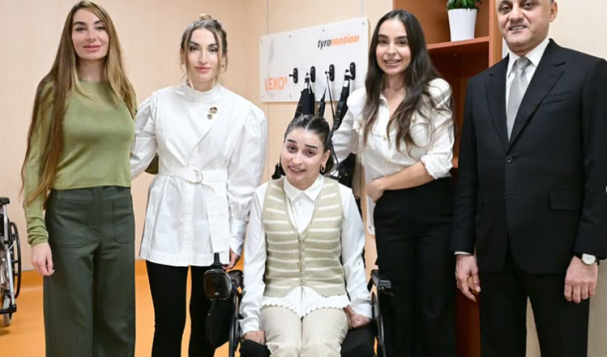 Leyla, Arzu and Alena Aliyeva review technological upgrades at Yeni Klinika