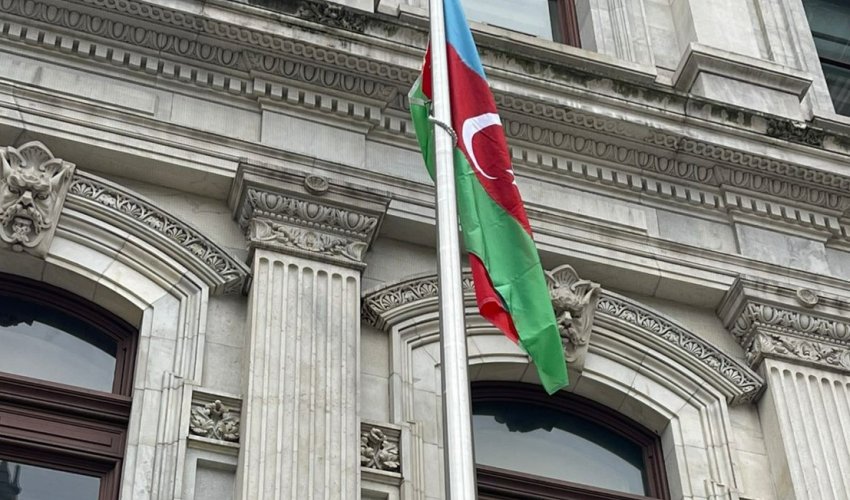 Azerbaijan women win silver at World Chess Team Championship