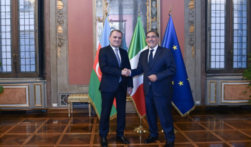 Глава МИД Азербайджана встретился с председателем Сената Италии