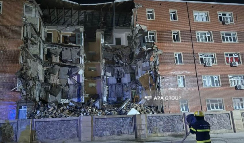 Goranboyda 5 mərtəbəli yaşayış binasının bir bloku tamamilə çöküb