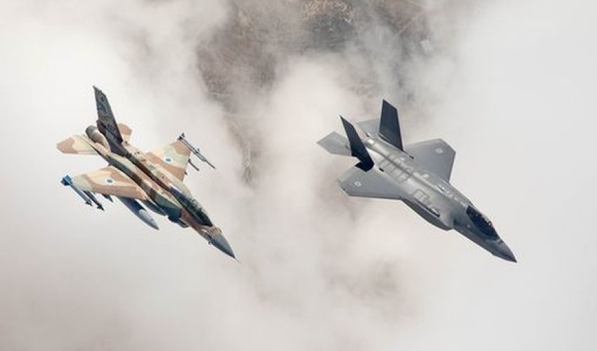 ЦАХАЛ нанес серию авиаударов по объектам "Хезболлы" в Южном Ливане