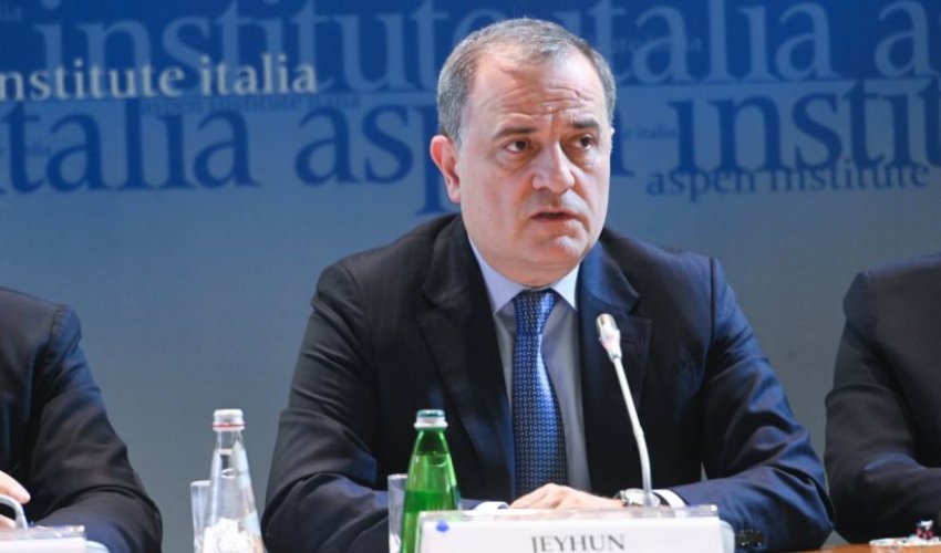 Ceyhun Bayramov İtaliyada strateji tərəfdaşlıq və regional prosesləri müzakirə edib