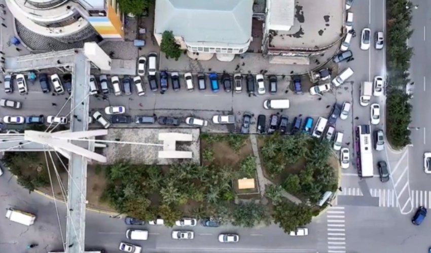 Bu yolda hərəkət dəyişdirilir