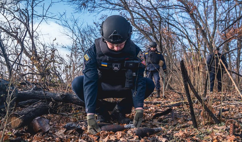 В Армении двое военнослужащих подорвались на мине