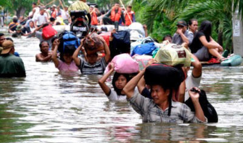 В Таиланде число жертв наводнений возросло до 162 человек