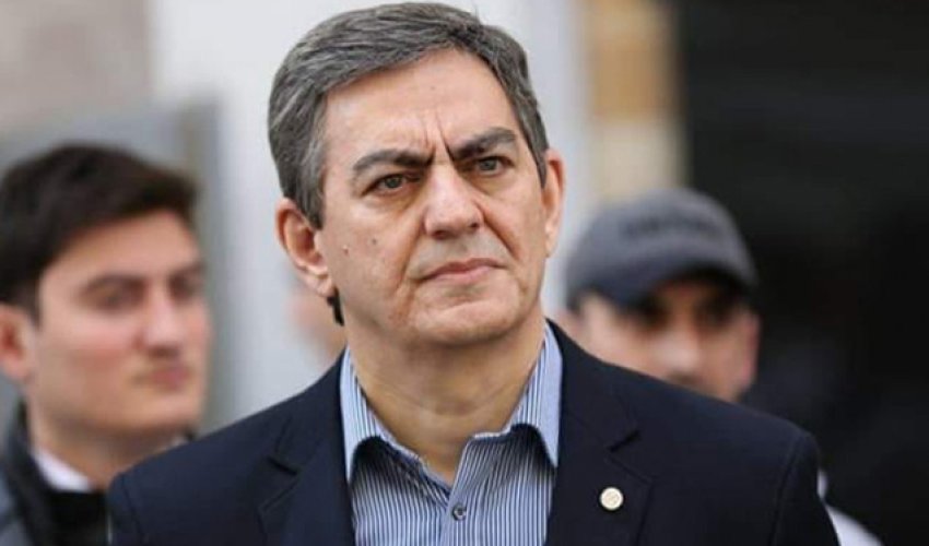 Əli Kərimlinin evində axtarış aparılır